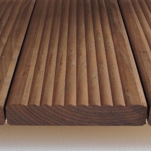 Thermoesche Terrassenholz mit Softwelle 20x130mm je lfm Thermoesche Terrassenholz mit Softwelle 20x130mm je lfm