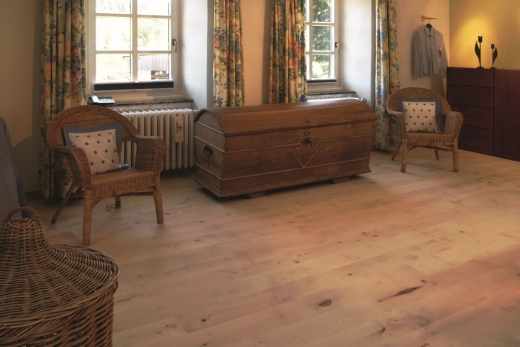 Herregårdsplanke ahorn massivtræsplanke 19mm i natur pr. kvadratmeter.