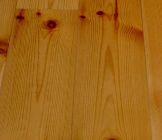 Massivdiele nordische Kiefer 21x137mm A/B je qm.