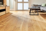 Estate plank domestic oak solid wood plank 19mm in rustic per sqm.